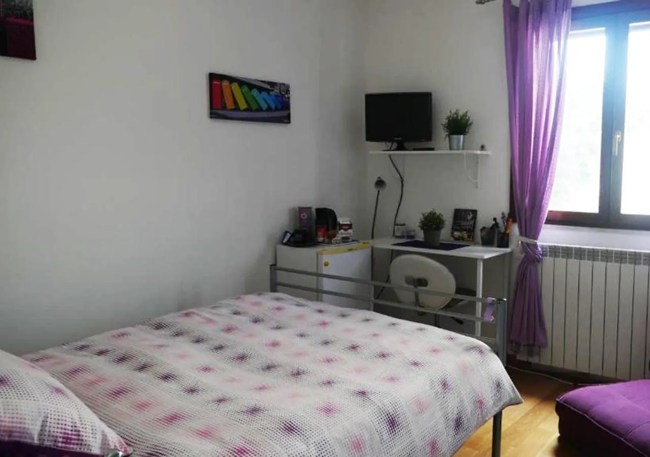 Camera Con Terrazza E Vista Su Villa Malfitano Palermo Italy